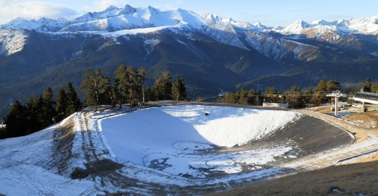 ARTIFICIAL LAKE FOR SNOW-MAKING SYSTEM
